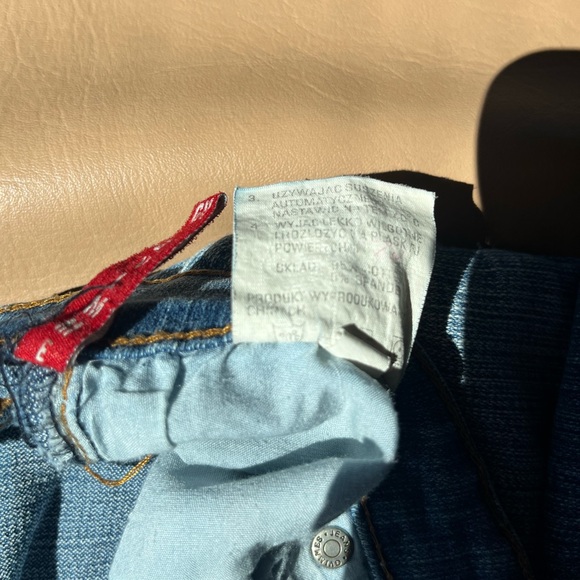 Vintage Women’s Dolce and Gabana Jean capris size 26 - Picture 6 of 8